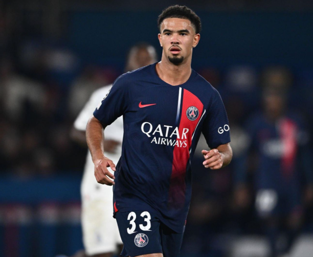 W. Zaïre-Emery mengontrol lini tengah, bintang muda sepak bola 2026 dari Prancis.